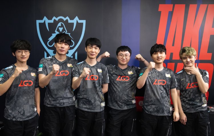 进入下半场 进入下半场