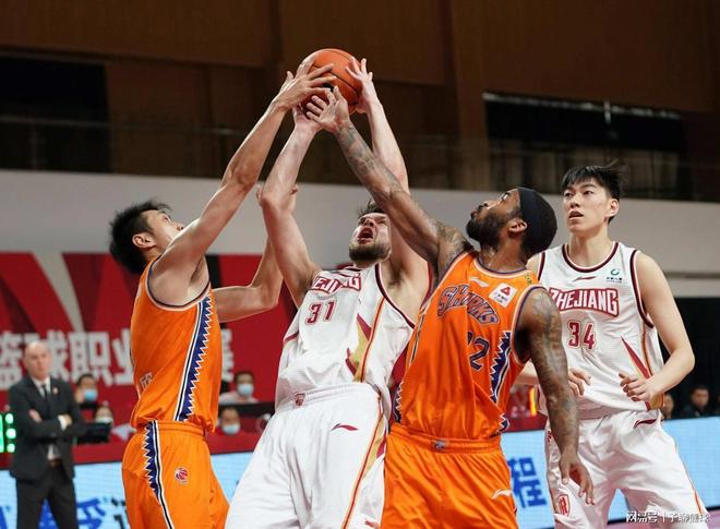 摆脱低迷 摆脱低迷