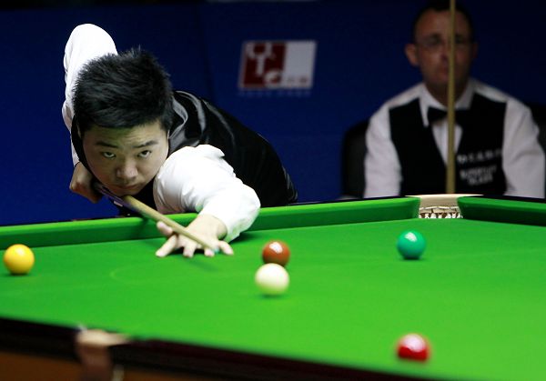 活塞方面虽 活塞方面虽